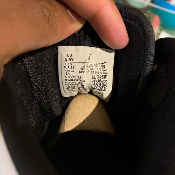 🐼*NEW* Air Jordan 1 Mid “Carbon Fibre” (GS) - Picture 8 of 10